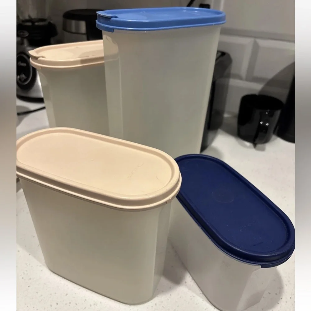 Tupperware Oval Modular Mates With Easy Pour Spout Lids SZ 2,3,4,5 Bundle set